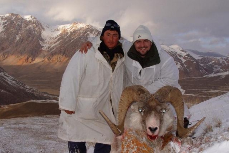 Kirgizsko - poľovačka na vlka a kozorožca / Lov ovce Marco Polo - Argali