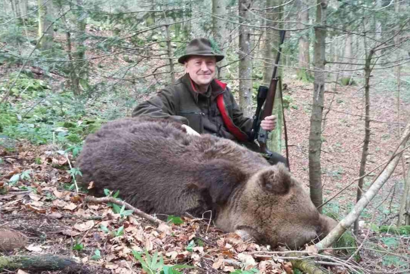 Európa / Poľovačka na medveďa v Chorvátsku